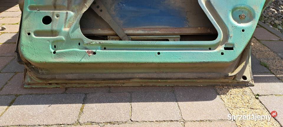 Drzwi prawy tył Mercedes W123 sedan pomorskie Luzino sprzedam