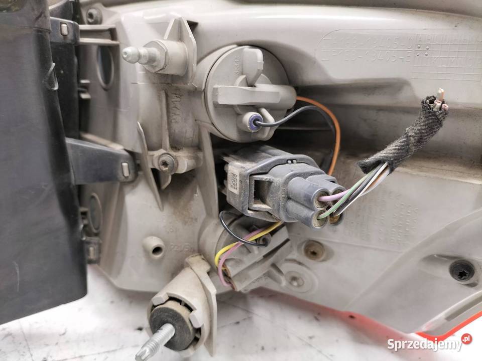 LAMPA TYŁ LEWA KOMBI LIFT Ford Focus Mk3 świętokrzyskie