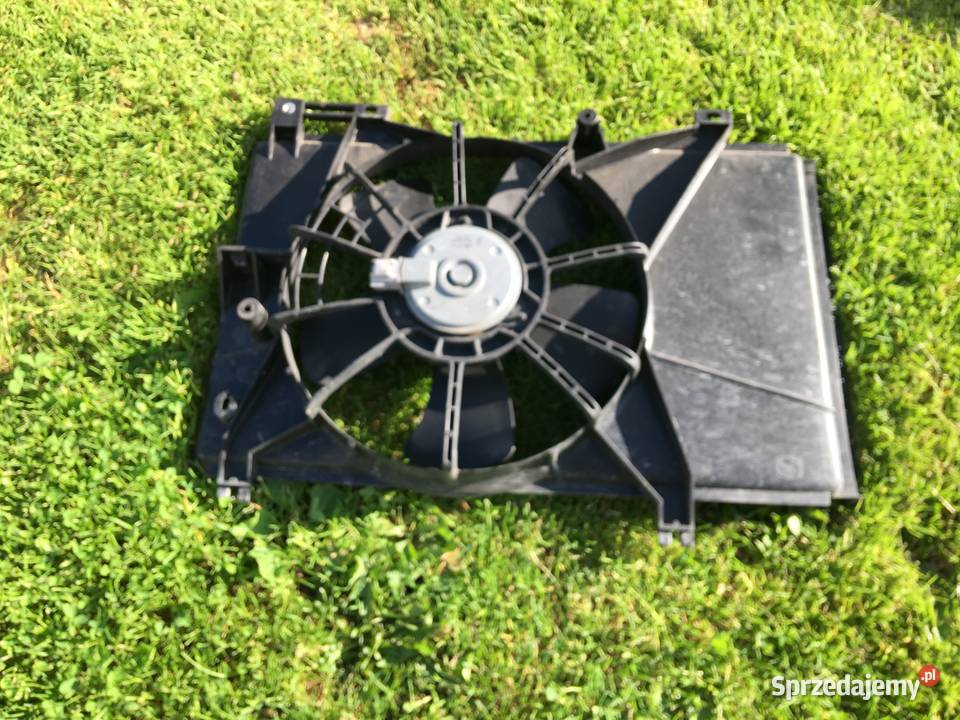 Mazda 2 Krata chłodnicy wentylator Ok uszkodzone Wentylatory chłodnicy Łódź