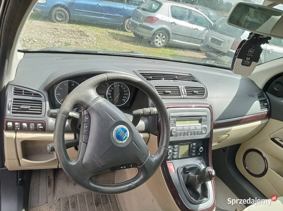Fiat Croma 22 108 kW 2005 r dawca części osobowe