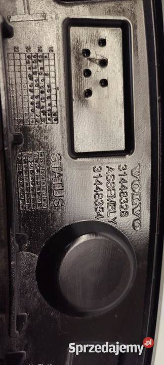 VOLVO XC40 LISTWA BŁOTNIKA LEWY TYŁ 31448328 Karoseria