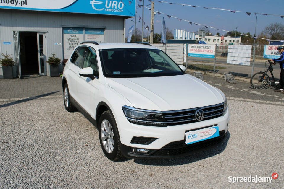 Volkswagen Tiguan Comfortline 4Motion Salon Warszawa sprzedam