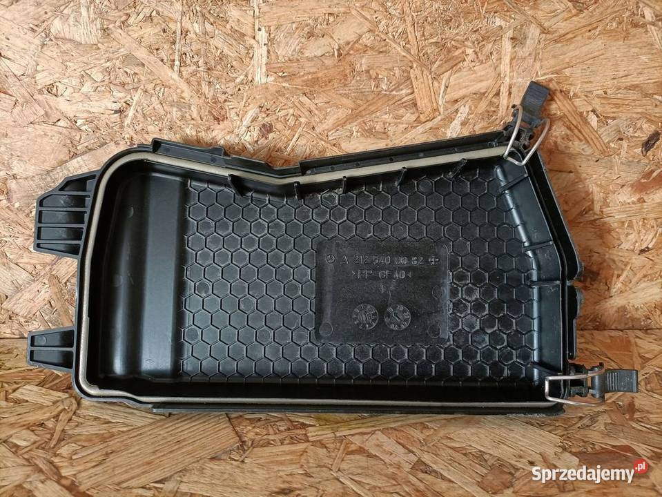 MERCEDES W212 POKRYWA SKRZYNKI BEZPIECZNIKÓW Pleszew sprzedam