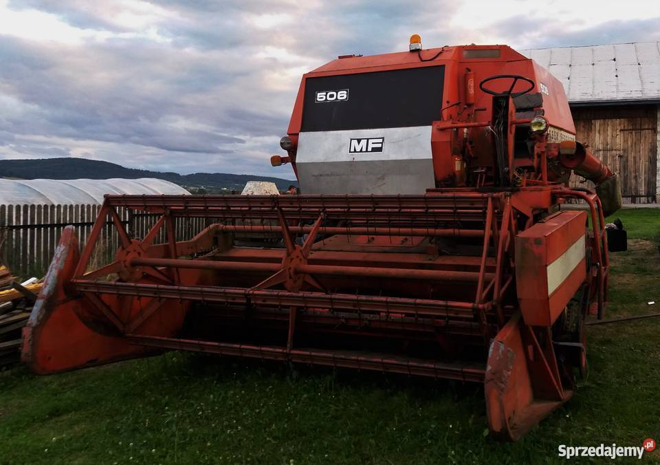 Kombajn zbożowy Massey Ferguson MF 506 Libusza