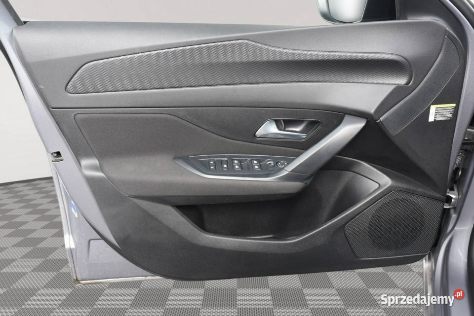 Peugeot 308 GD1N56415 BlueHDi Active Pack EAT8 immobilizer Pępowo