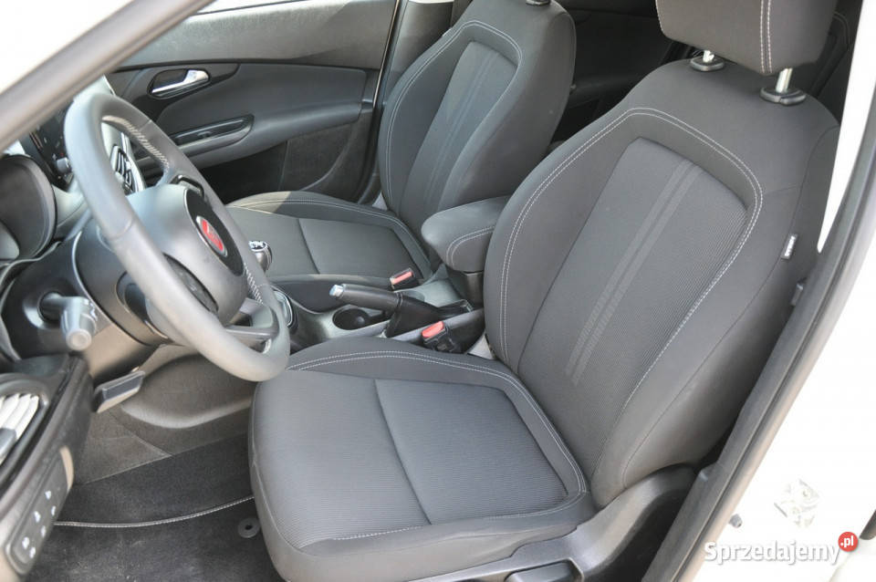 Fiat Tipo 14 120 TJet hatchback LED Navi Kamera Dąbrowa Górnicza sprzedam