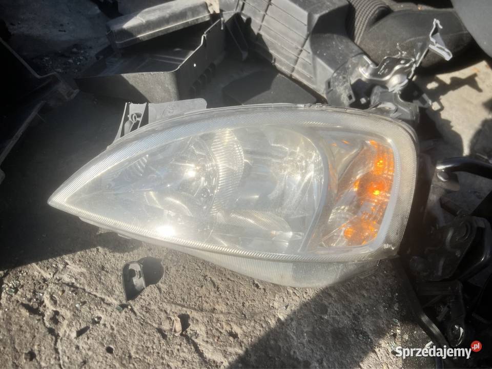 Lampa przód lewa Opel Corsa C Ostrzeszów sprzedam