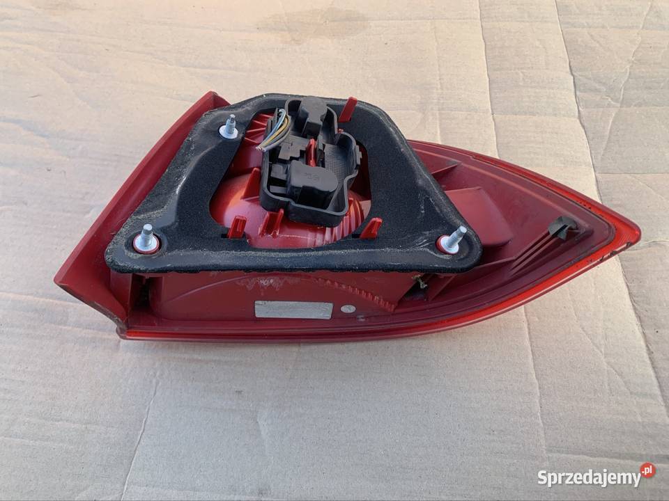Lampa tył tylna lewa karoseria sedan Saab 95 95 Szczecin