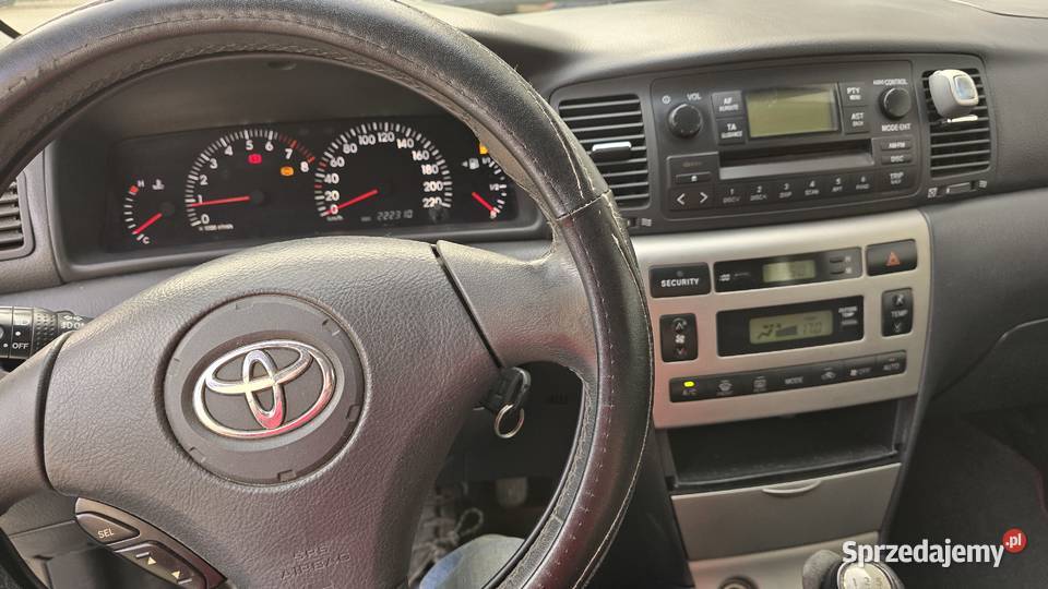 Toyota Corolla 14 VVTi Base 2003r 3 190 PLN Nowy Świętów