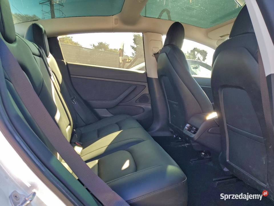 Tesla 3 RWD w transporcie z USA mazowieckie sprzedam