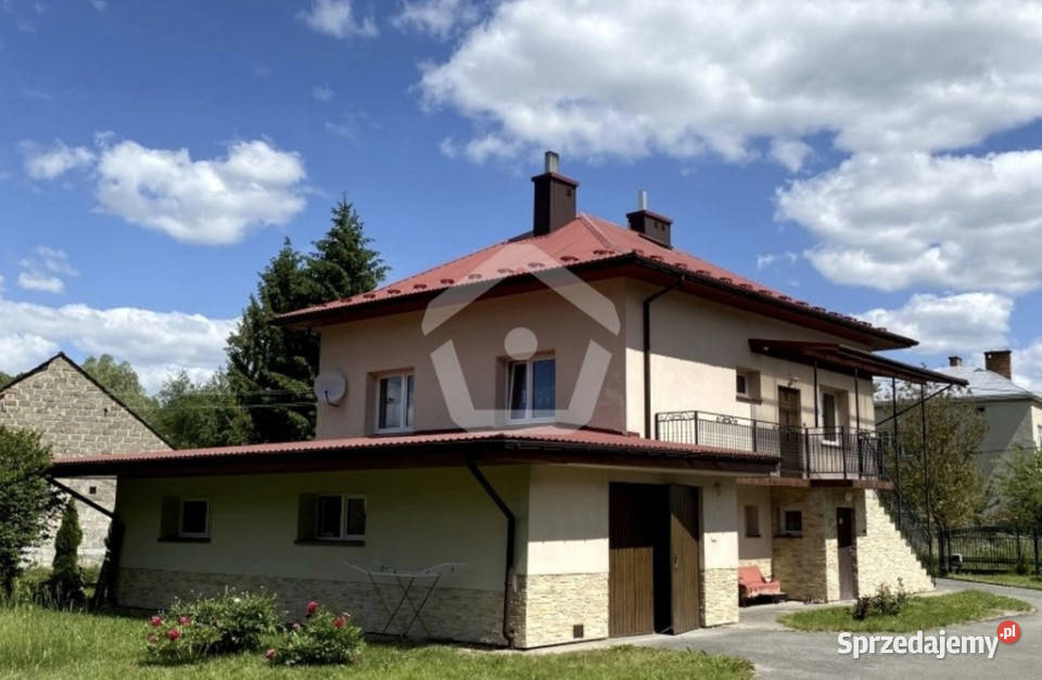 Dom wolnostojący na dużej działce Błażowa Górna 5400m2