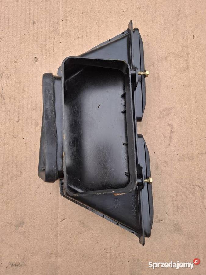 Kierownica nawiewu szyby nawiew szyby Fiat 126p Pozostałe Strzelce Opolskie