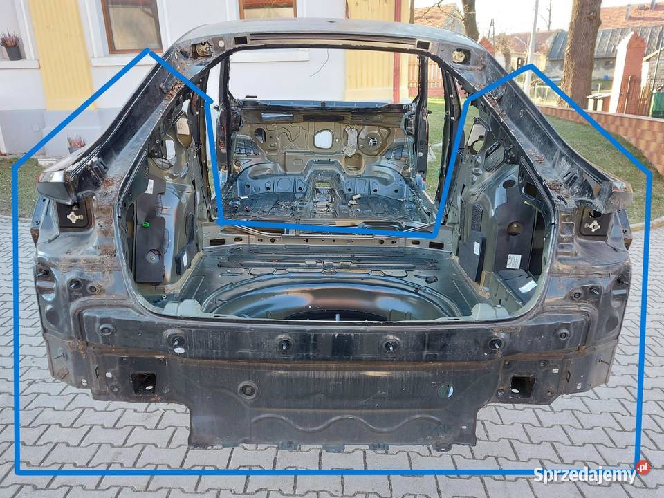 VW Arteon 3G8 2018r WANNA BŁOTNIKI TYŁ KPL