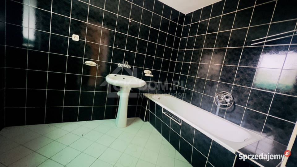 Dom na sprzedaż Staszów Słowackiego garaż sprzedam