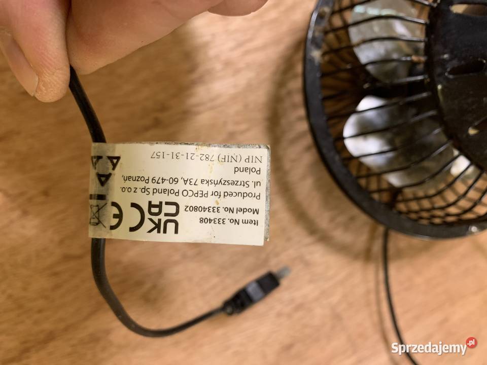 Sprzedam stary metalowy wiatraczek na usb