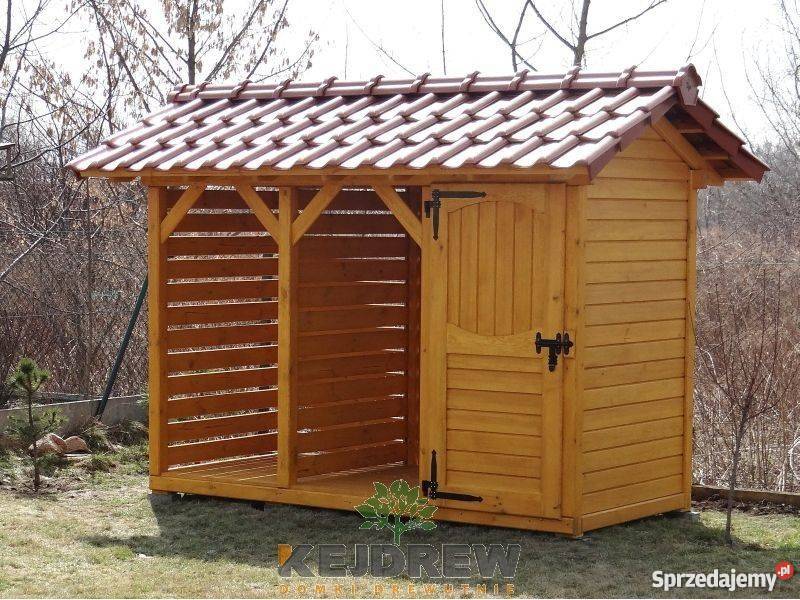 Drewutnia ozdobna z czterema boksami Wojciech Piła Pierwsza