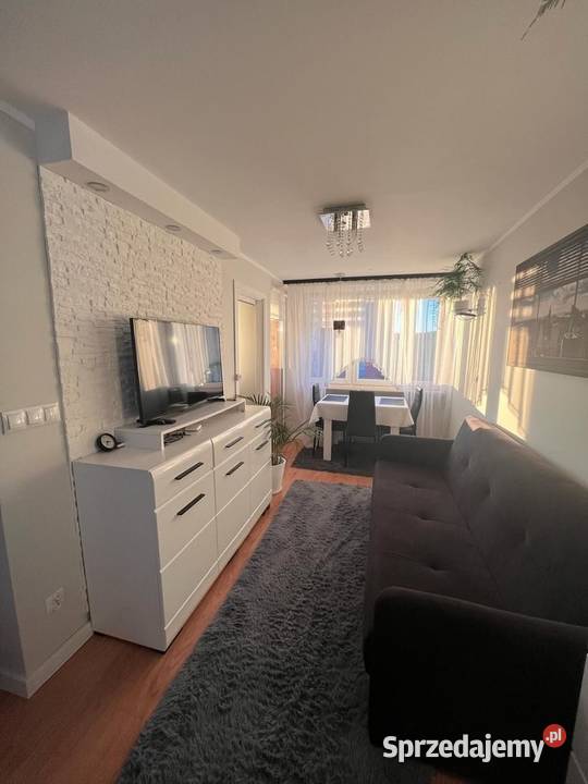 Sprzedam mieszkanie 2 pokoje z loggią remonciena Jelenia Góra sprzedam
