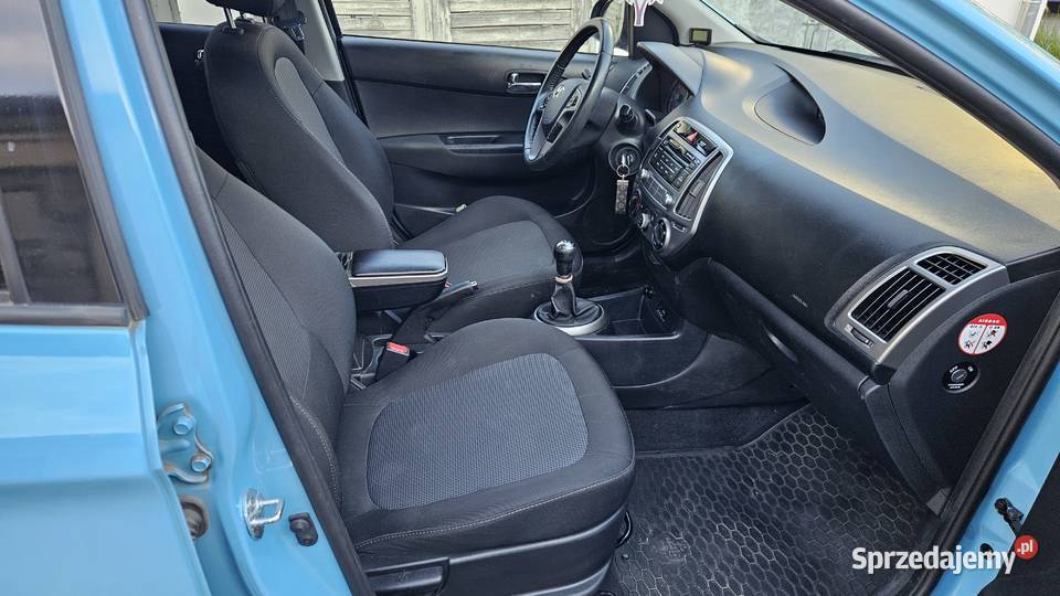 Hyundai i20 2014r 12 benzyna wersja GO nieuszkodzony Samochody osobowe Wrocław