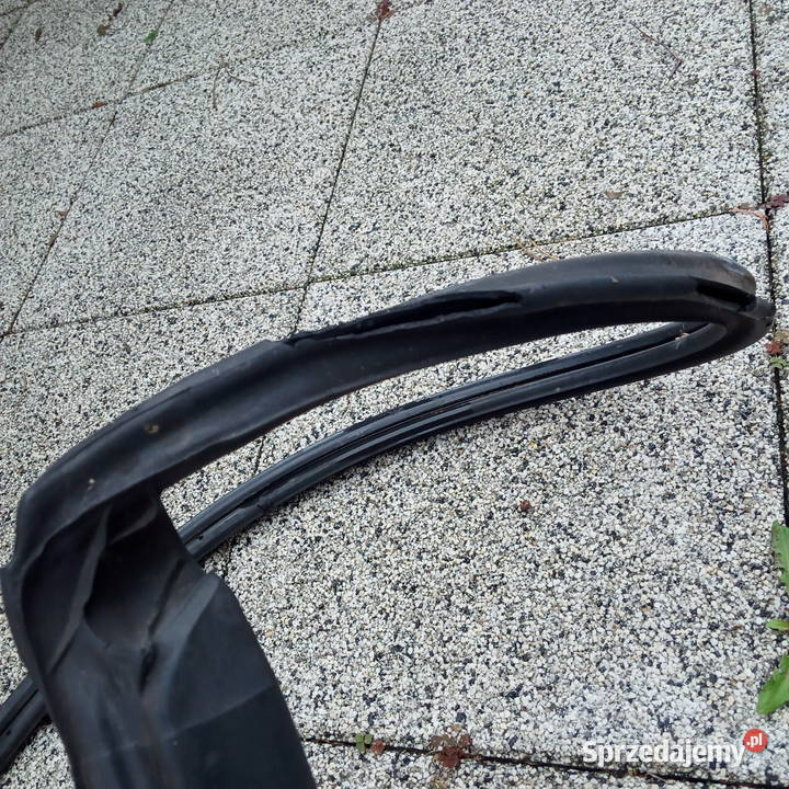 Audi 80 Cabrio Uszczelka dachu czołowa Drzwi podkarpackie