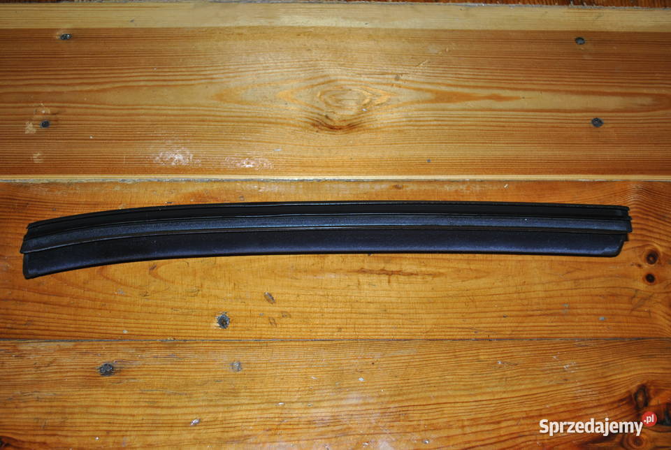 Uszczelka prawej tylnej szyby z prowadnicą BMW Części samochodowe Poręba