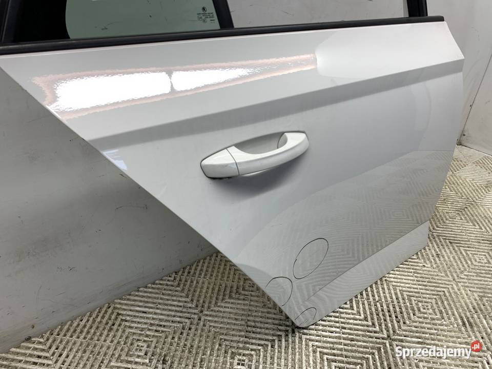 DRZWI PRAWY TYŁ SKODA FABIA III Kombi Candy