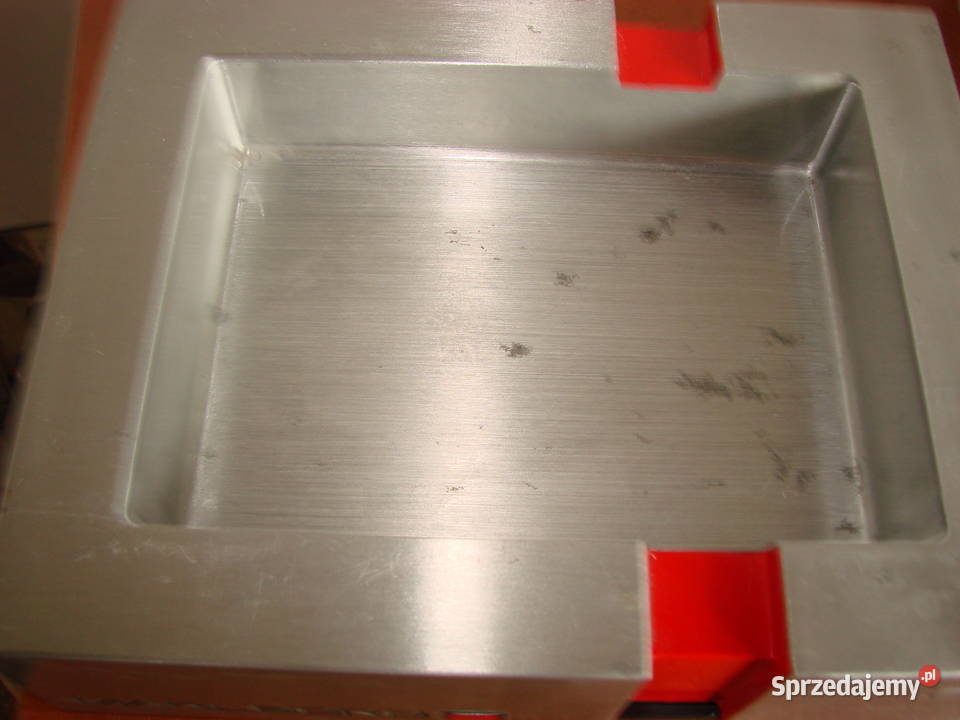 Marlboro duża popielniczka Pruszcz Gdański