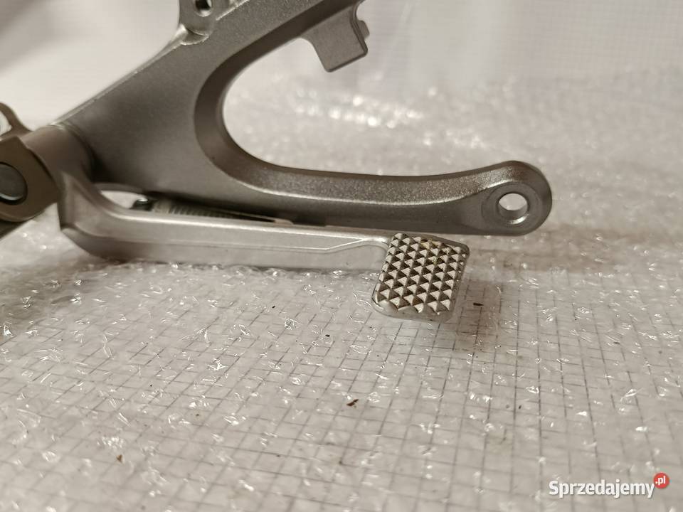 Yamaha R1 RN 12 set prawy podnóżek Warszawa sprzedam