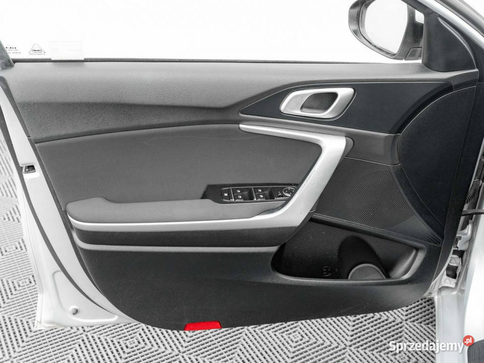 Kia Ceed GD4E98015 TGDI M 2 stref klima Kcof Pępowo sprzedam