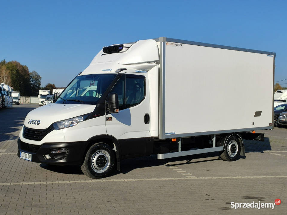 Iveco Daily 35S16 V 2023r CHŁODNIA 2929 8Palet świętokrzyskie Widełki