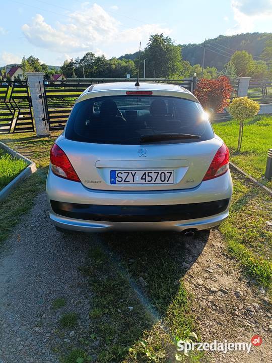 Peugeot 207 Zadbany Rok produkcji 2010 Wiśniowa