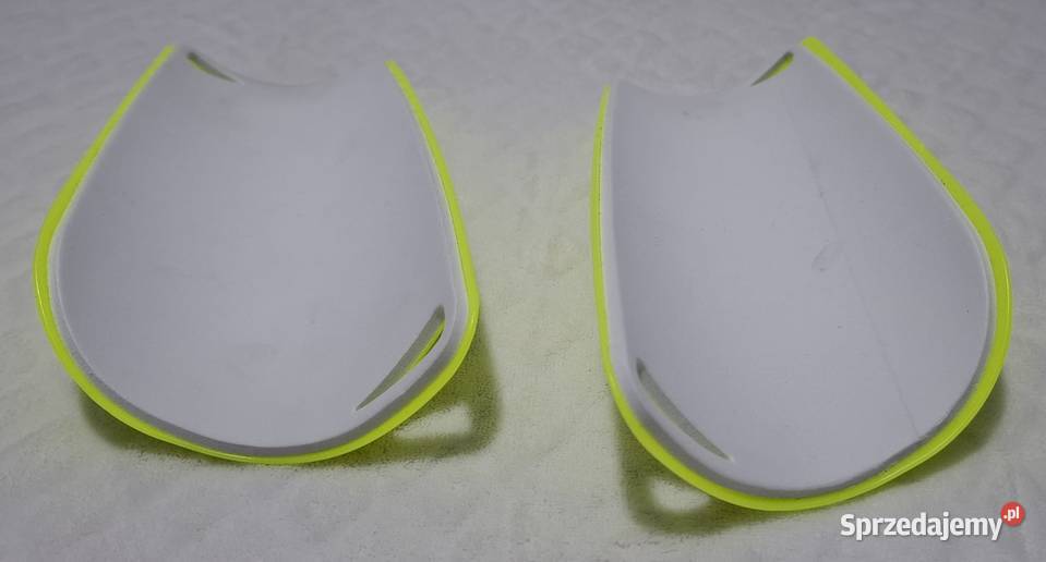 Ochraniacze piłkarskie na piszczele dziecięce Rozmiar uniwersalny Czeladź