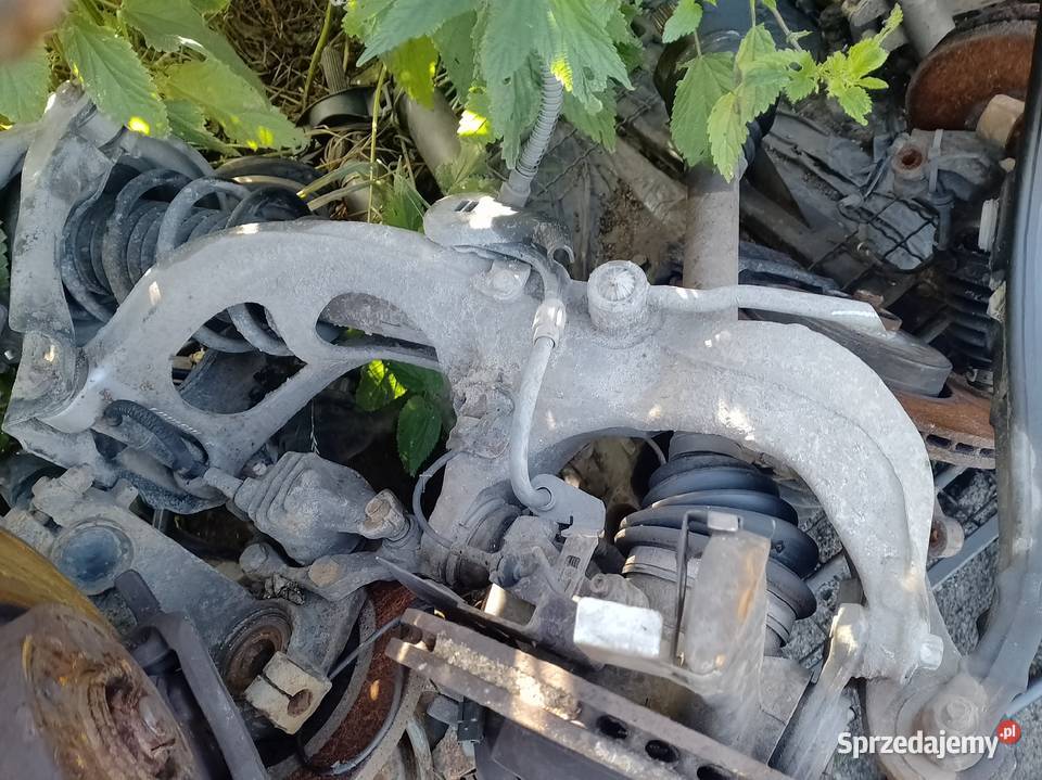 Zwrotnice przednie kompletne do peugeot 407sw sprzedam