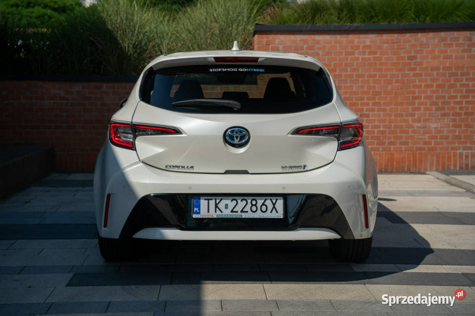 Toyota Corolla Comfort Style Tech Connect Salon Corolla Kraków