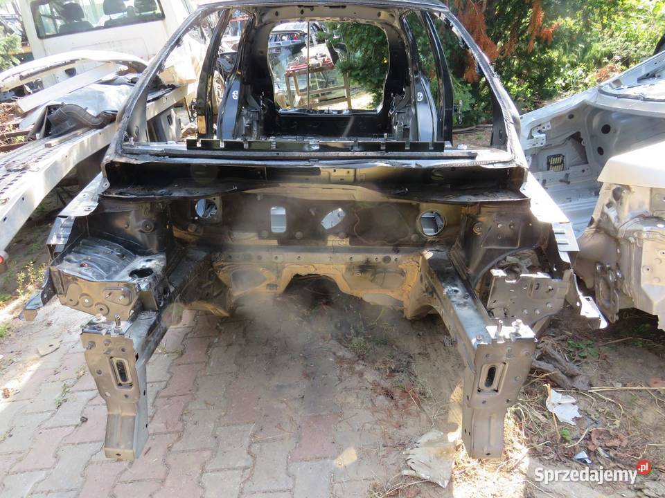 ĆWIARTKA PODŁUŻNICA LEWY PRZÓD Renault ZOE