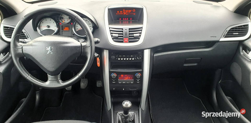Peugeot 207 14 73 silnikKlimatronikTempomat możliwa zamiana
