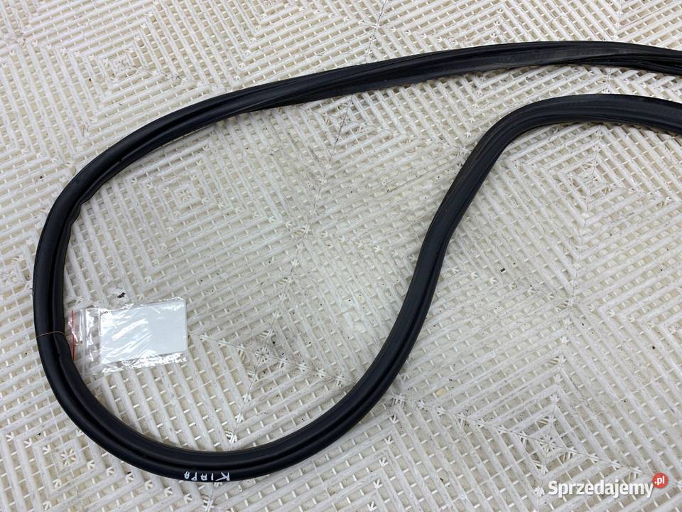 USZCZELKA KLAPY BAGAŻNIKA BMW E71 SUV 0714 osobowe