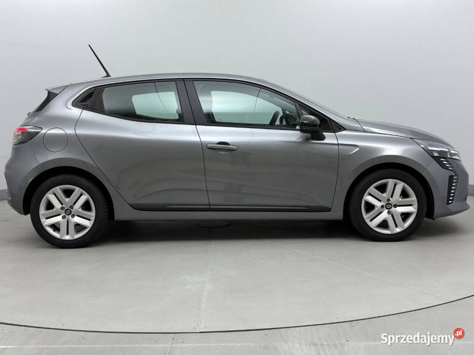 Renault Clio 2025r Faktura 23 Salon Warszawa
