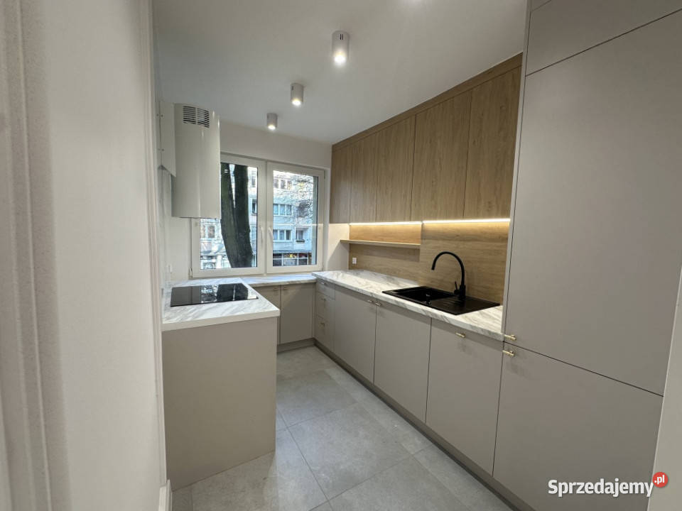 59m2 Balkon 1 piętro Remoncie 4 pok miejsce Liczba pokoi 4 Słupsk