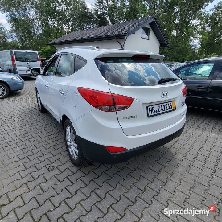 Hyundai ix35 20 CRDi 185 4x4 automatyczna Góra Kalwaria