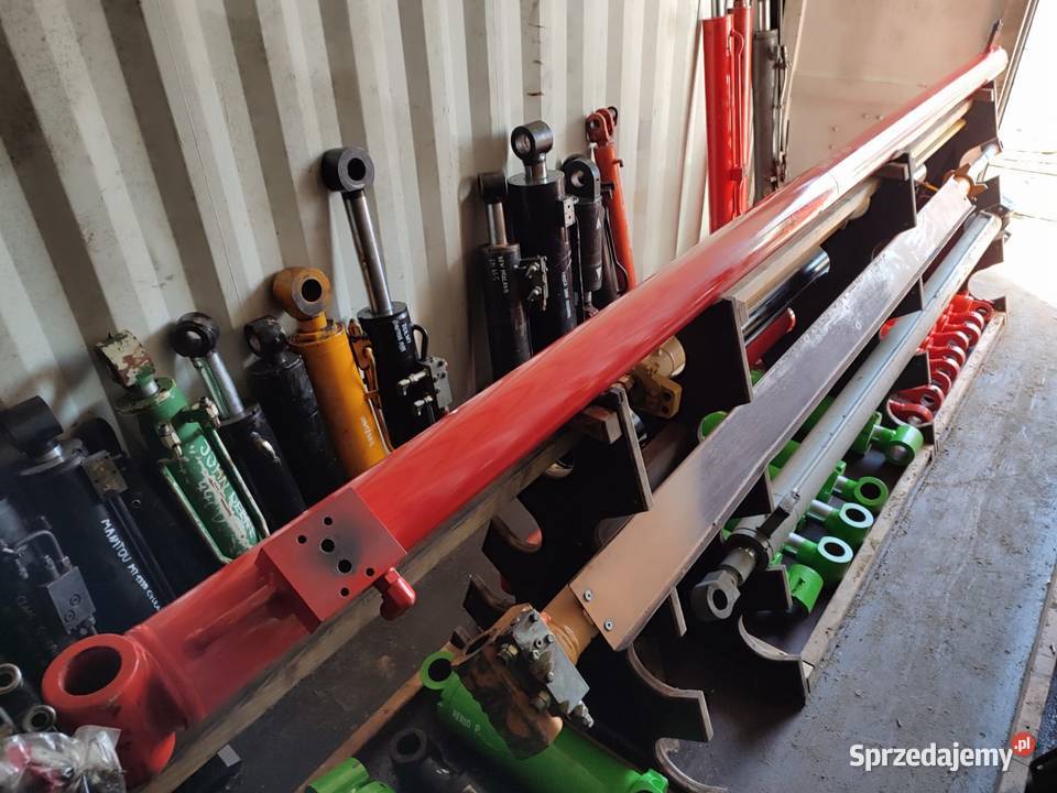Siłownik hydrauliczny wysuwu ramienia MANITOU