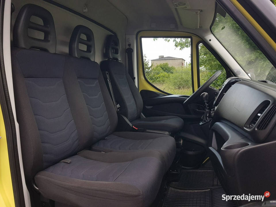 Iveco Daily KONTENER 8EP KLIMA 414x221x220 żółty Poręba