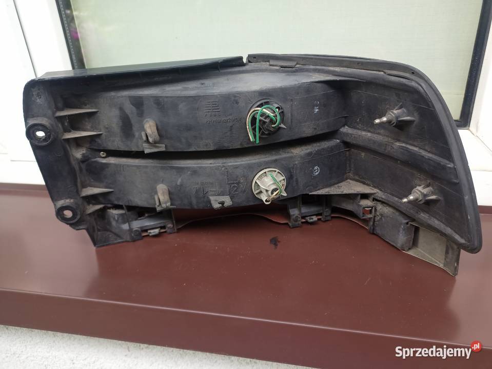 Toyota Carina II T170 lampa tył tylna lewa Oświetlenie Sieradz