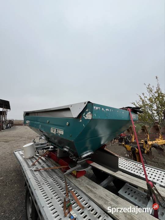 Sprzedam rozsiewacz sulky 2400 hydraulicznie Strugi