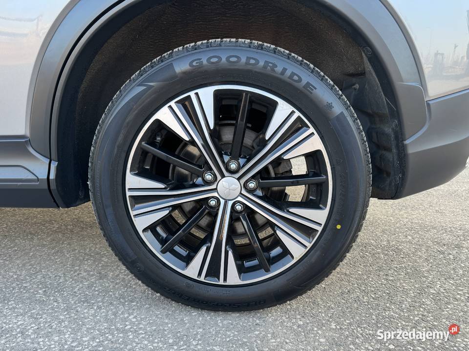 Mistubishi Eclipse Cross 15 BENZYNA Klimatronik Konin