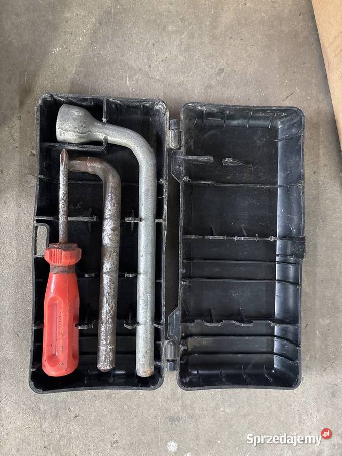 Zestaw kluczy fiat 126p maluch Solec sprzedam