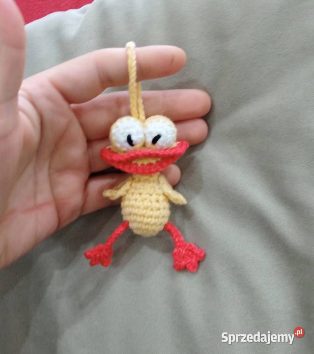 Śmieszna kaczka wykonana na szydełku brelok Łask