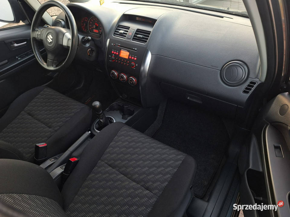 Suzuki SX4 16benzyna ŁADNE ALUFELGi KLiMATRONiK SX4 Olsztyn sprzedam