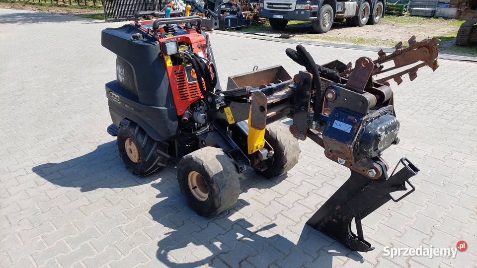 Ditch Witch R300 koparka łańcuchowa Sochaczew sprzedam