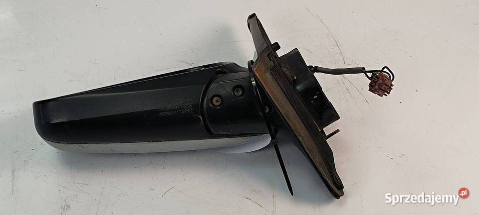 LUSTERKO LEWE NISSAN ALMERA