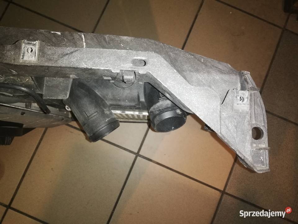 chłodnice obudowa wentylator hdi CitroenC3 osobowe Części Piotrków Trybunalski